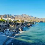 Apartament Rooftop Near Burriana With Pool Nerja